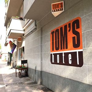 Tom'S Hotel